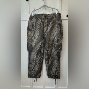 Liberty Realtree Hardwood 20-200 Men's Camo Pants Size Large Regular 36-38